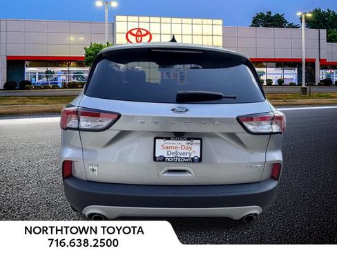 Used 2021 Ford Escape SE w/ Convenience Package AWD/4WD image 32