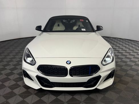 Used 2021 BMW Z4 M40i w/ Executive Package RWD image 9