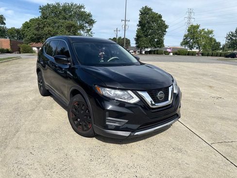 Used 2020 Nissan Rogue S FWD image 4