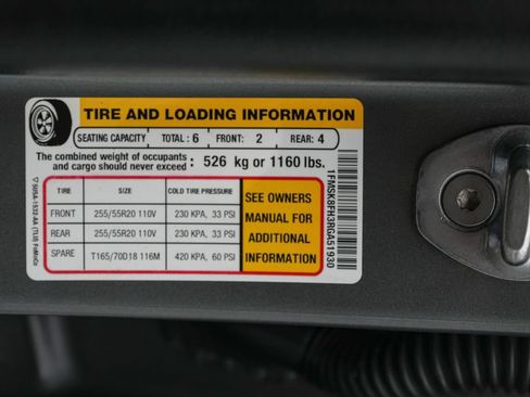 Certified 2024 Ford Explorer Limited w/ Equipment Group 301A AWD/4WD image 25