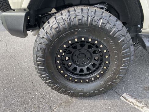 New 2025 Ford Bronco Outer Banks AWD/4WD image 9