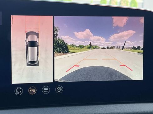 New 2025 Cadillac Optiq Sport 1 image 34