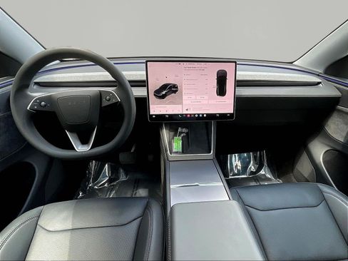 Used 2026 Tesla Model Y Long Range AWD/4WD image 7