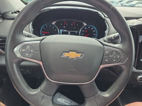 Used 2018 Chevrolet Traverse LT FWD image 20