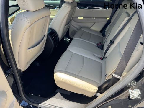Used 2019 Cadillac XT5 FWD image 12