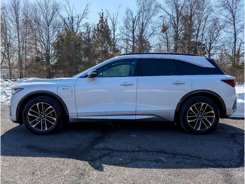 Used 2024 Acura ZDX A-Spec image 9