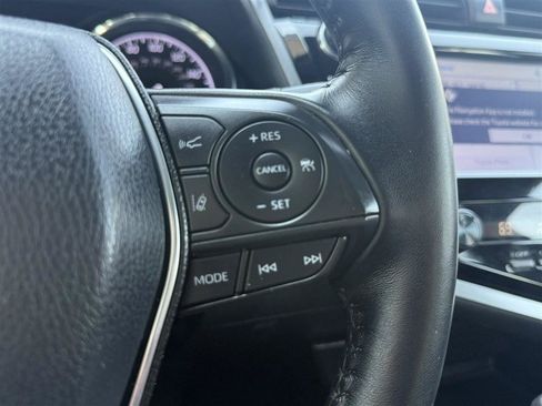Used 2019 Toyota Camry SE FWD image 36