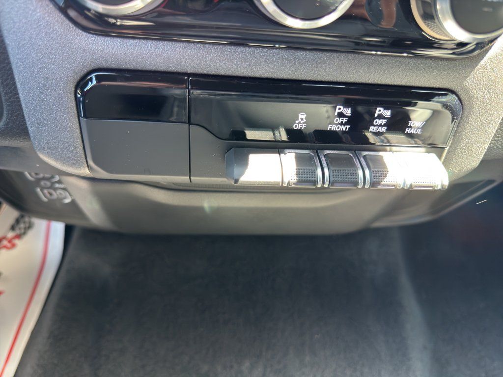 Used 2026 RAM 1500 Tradesman AWD/4WD image 29