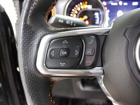 Used 2023 Jeep Gladiator Mojave w/ Cold Weather Group AWD/4WD image 33