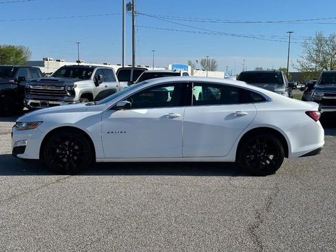 Used 2024 Chevrolet Malibu LT w/ Sport Edition image 2