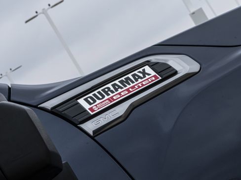 Used 2020 GMC Sierra 3500 AT4 w/ Technology Package image 9