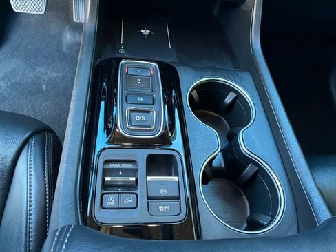 Used 2023 Honda Pilot Touring image 27