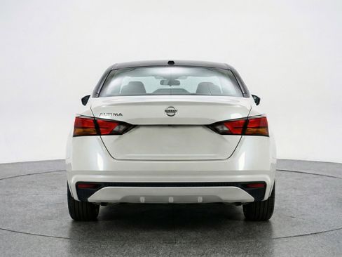 Used 2025 Nissan Altima 2.5 SV image 7