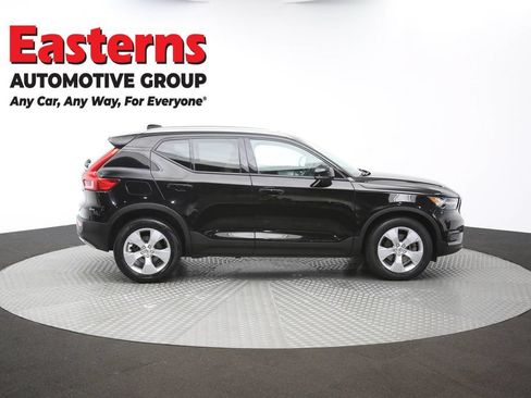 Used 2020 Volvo XC40 T5 Momentum AWD/4WD image 46