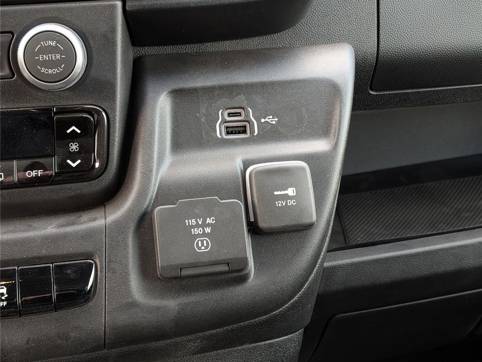 New 2026 RAM ProMaster 2500 w/ Cold Weather Group FWD image 18