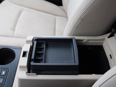 Used 2017 Subaru Outback 2.5i Premium image 39