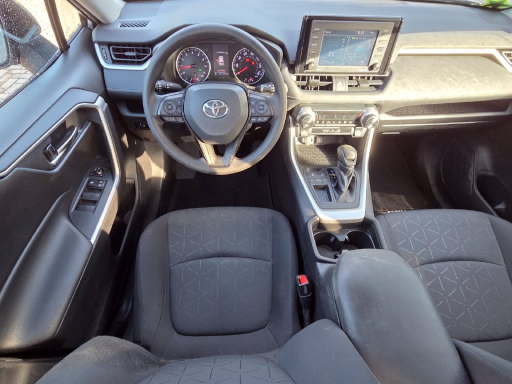 Certified 2021 Toyota RAV4 XLE FWD image 6