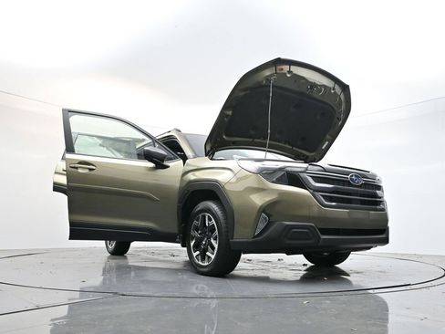 Certified 2025 Subaru Forester Premium w/ Convenience Package #1 image 33
