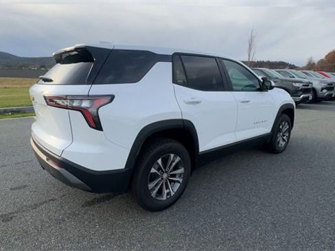 New 2026 Chevrolet Equinox LT w/ LPO, Floor Liner Package image 8