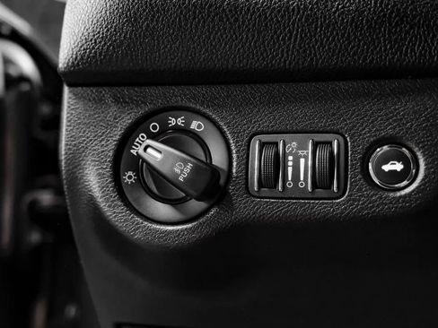 Used 2017 Dodge Challenger R/T RWD image 26