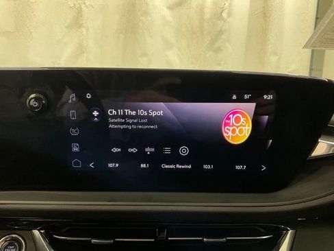 Used 2025 Buick Envista Sport Touring FWD image 18