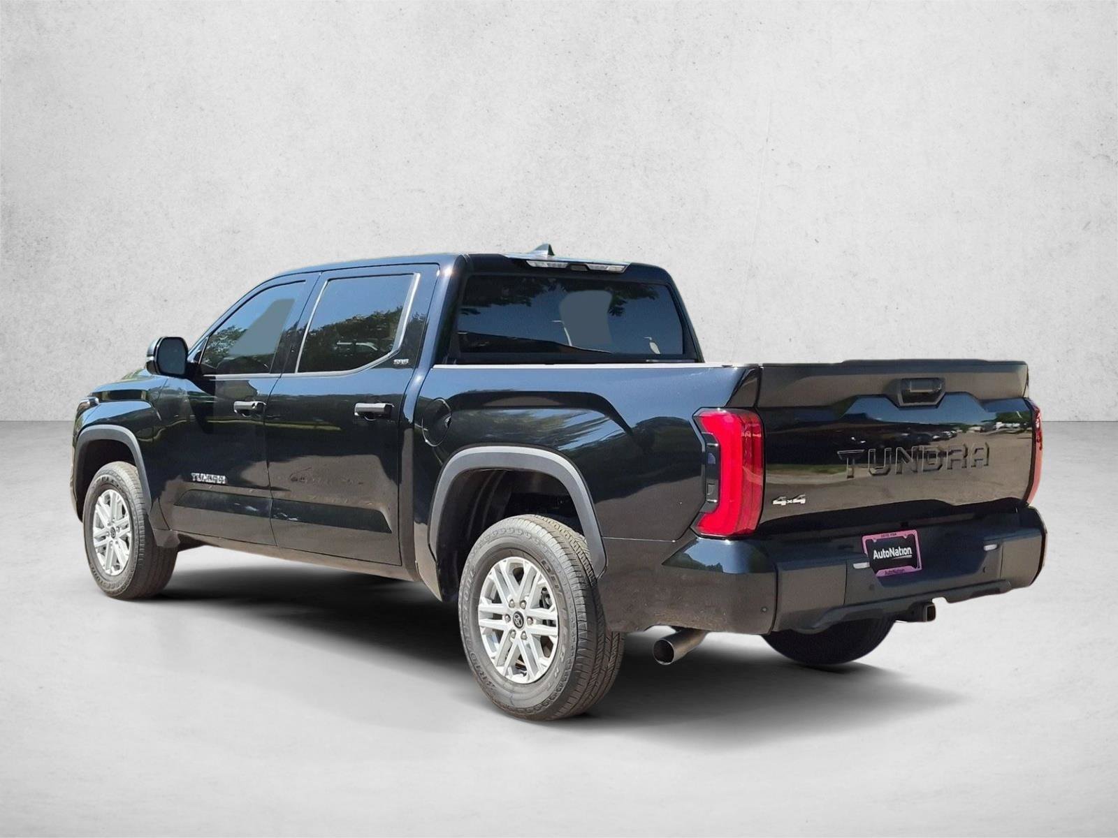 Used 2024 Toyota Tundra SR5 w/ SR5 Convenience Package AWD/4WD image 7
