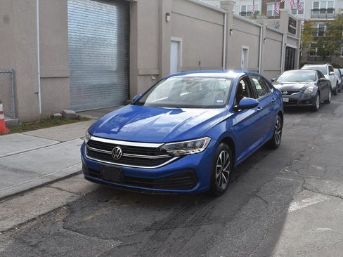 Used 2024 Volkswagen Jetta S image 2