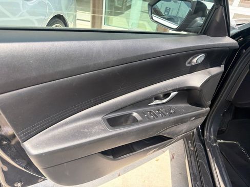 Certified 2023 Hyundai Elantra SEL FWD image 12