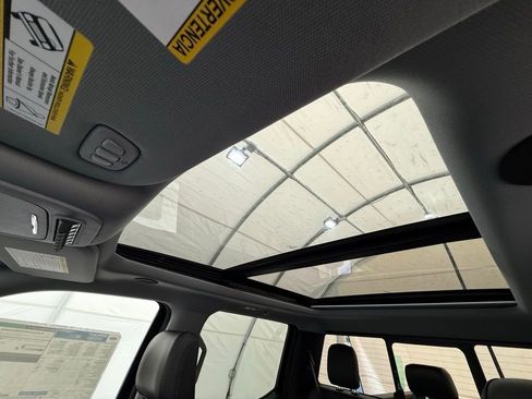 New 2025 Ford F250 Lariat w/ Lariat Ultimate Package image 44