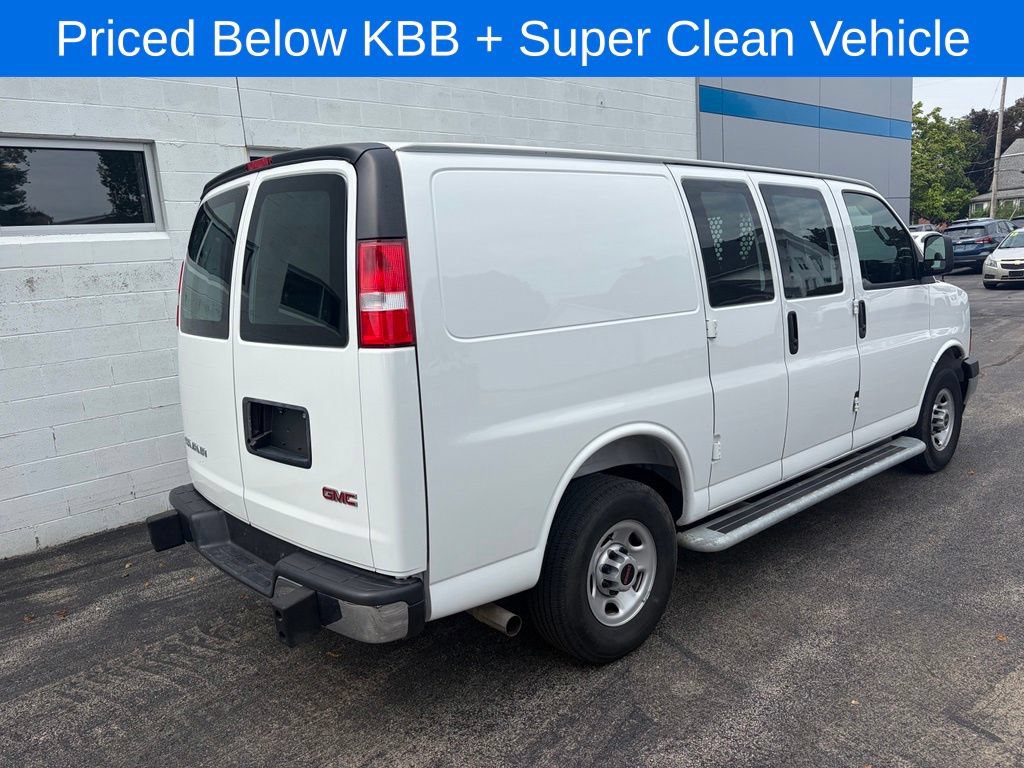 Used 2025 GMC Savana 2500 w/ Driver Convenience Package RWD image 4