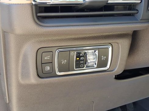 Certified 2024 Lincoln Corsair Grand Touring w/ Equipment Group 301A AWD/4WD image 19
