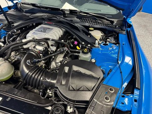 Used 2022 Ford Mustang Shelby GT500 w/ Technology Package RWD image 25