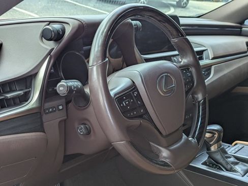 Used 2021 Lexus ES 350 w/ Premium Package FWD image 3