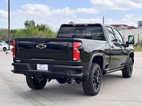 New 2026 Chevrolet Silverado 2500 LTZ w/ Trail Boss Package AWD/4WD image 4