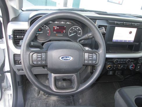 Used 2024 Ford F250 XL w/ 360-Degree Camera Package AWD/4WD image 16