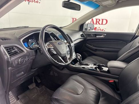 Used 2016 Ford Edge Titanium w/ Technology Package image 12