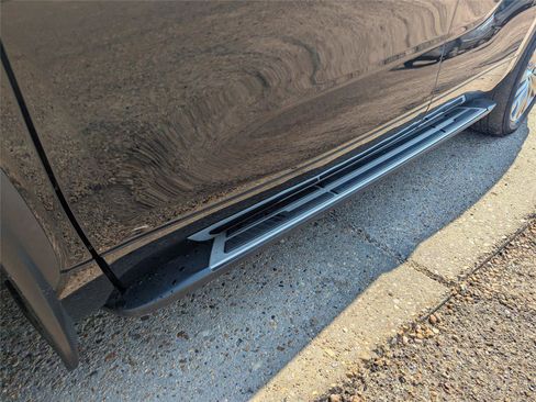 Used 2024 Toyota Highlander Platinum image 11