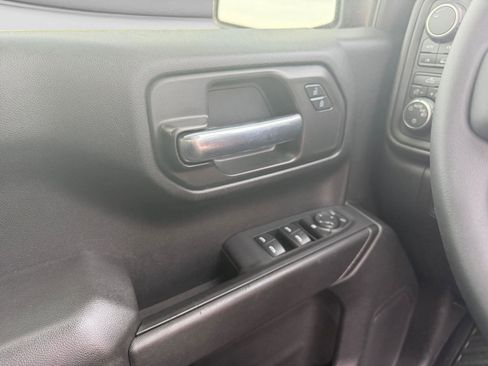 Used 2021 Chevrolet Silverado 1500 Custom AWD/4WD image 19