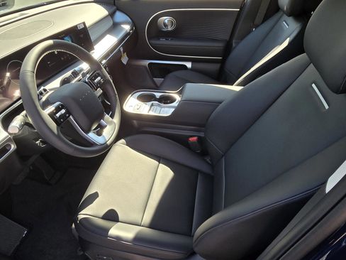 New 2026 Hyundai Ioniq 9 Limited image 17