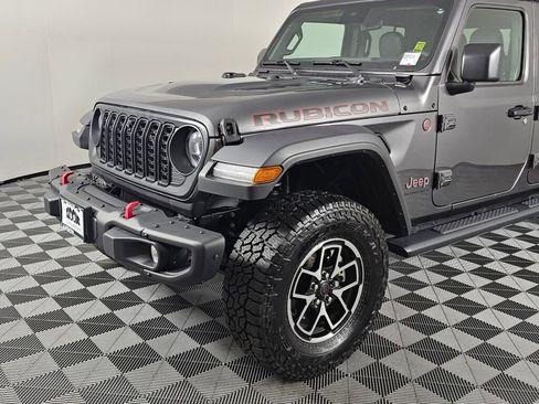 Used 2025 Jeep Gladiator Rubicon w/ Safety Group image 10