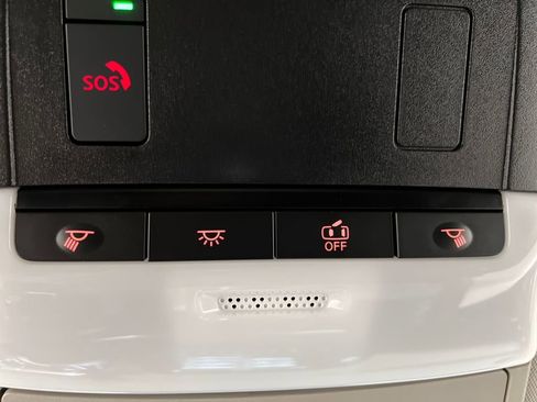 Used 2025 Nissan Pathfinder SL image 66