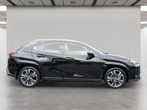 Used 2025 Lexus UX 300h AWD w/ Cold Area Package image 7