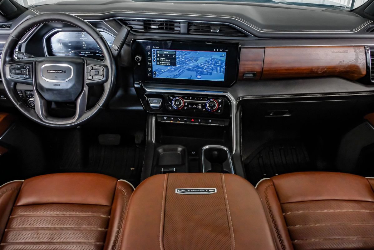 Used 2024 GMC Sierra 2500 Denali Ultimate AWD/4WD image 13