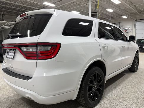 Used 2019 Dodge Durango SXT AWD/4WD image 2