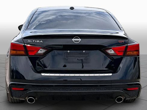 Used 2023 Nissan Altima 2.5 SR w/ SR Premium Package FWD image 5