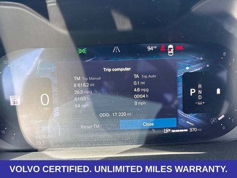 Used 2026 Volvo XC40 B5 Plus AWD/4WD image 25