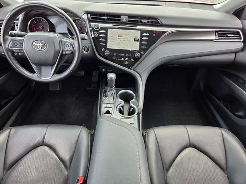 Used 2019 Toyota Camry XSE FWD image 12