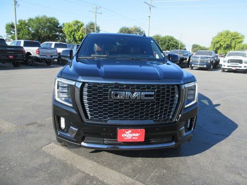 Certified 2024 GMC Yukon Denali Ultimate AWD/4WD image 13
