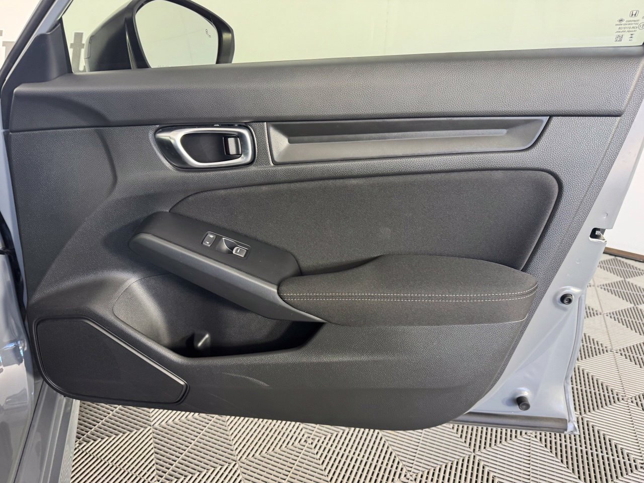 Used 2025 Honda Civic Sport image 29