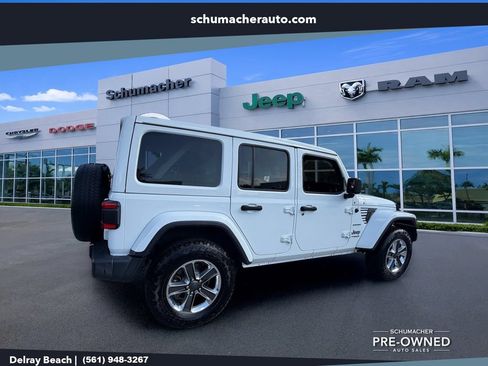 Used 2019 Jeep Wrangler Unlimited Sahara AWD/4WD image 7